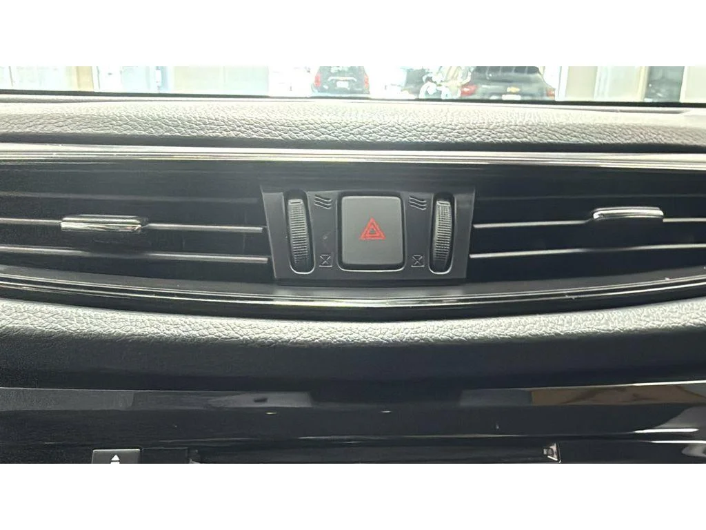 Used 2019 Scarlet Ember Tintcoat Nissan SL FWD 2.5L image 21