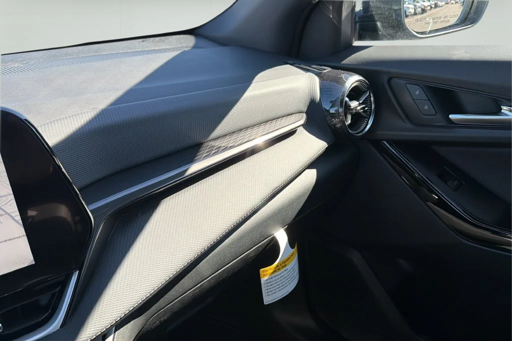 New 2027 Lakeshore Blue Metallic Chevrolet LT image 29