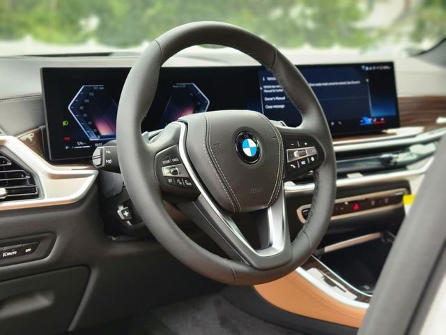 New 2026 White BMW xDrive40i image 20