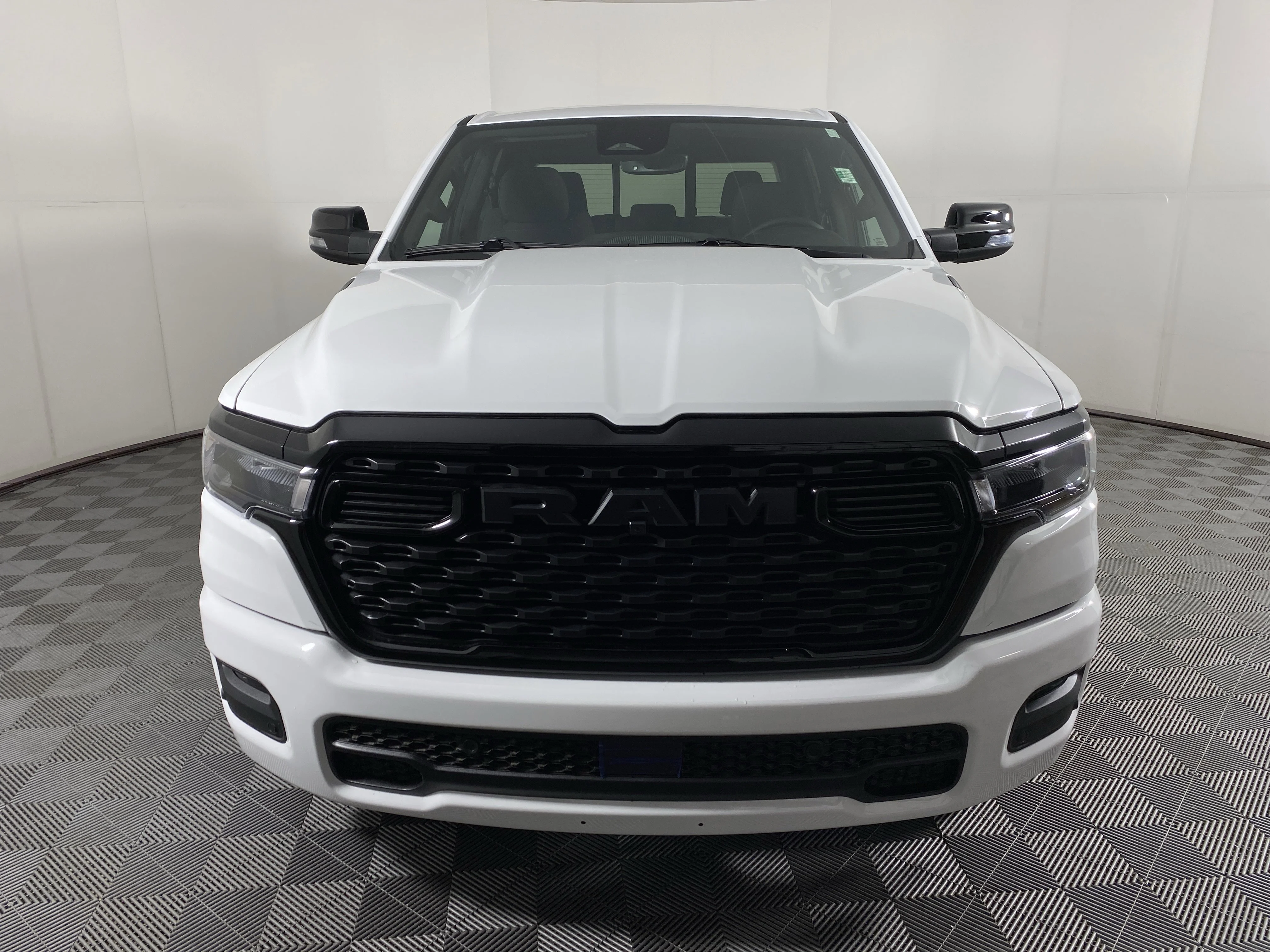 New 2026 Bright White Clear-Coat Exterior Paint RAM Big Horn/Lone Star image 11