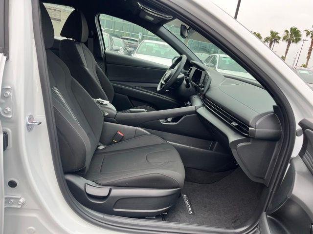 New 2026 White Hyundai SEL Sport image 22