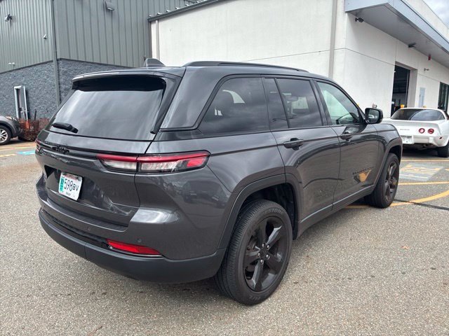 Used 2023 Baltic Gray Metallic Clearcoat Jeep Altitude X image 3
