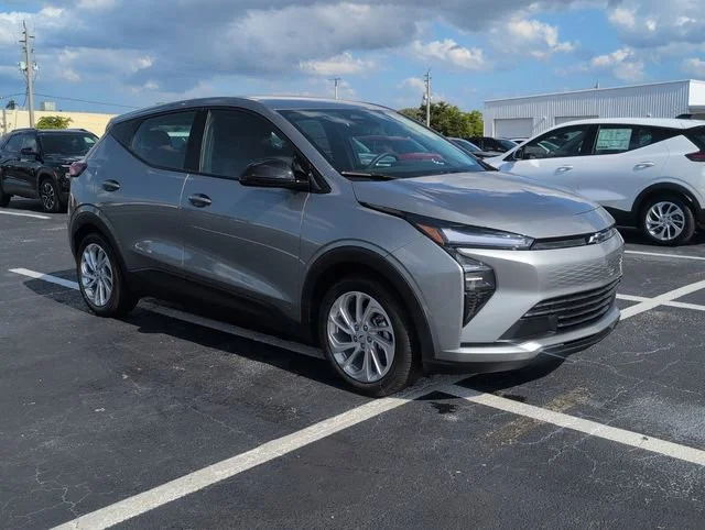 2027 Chevrolet Bolt EV LT Auto's photo