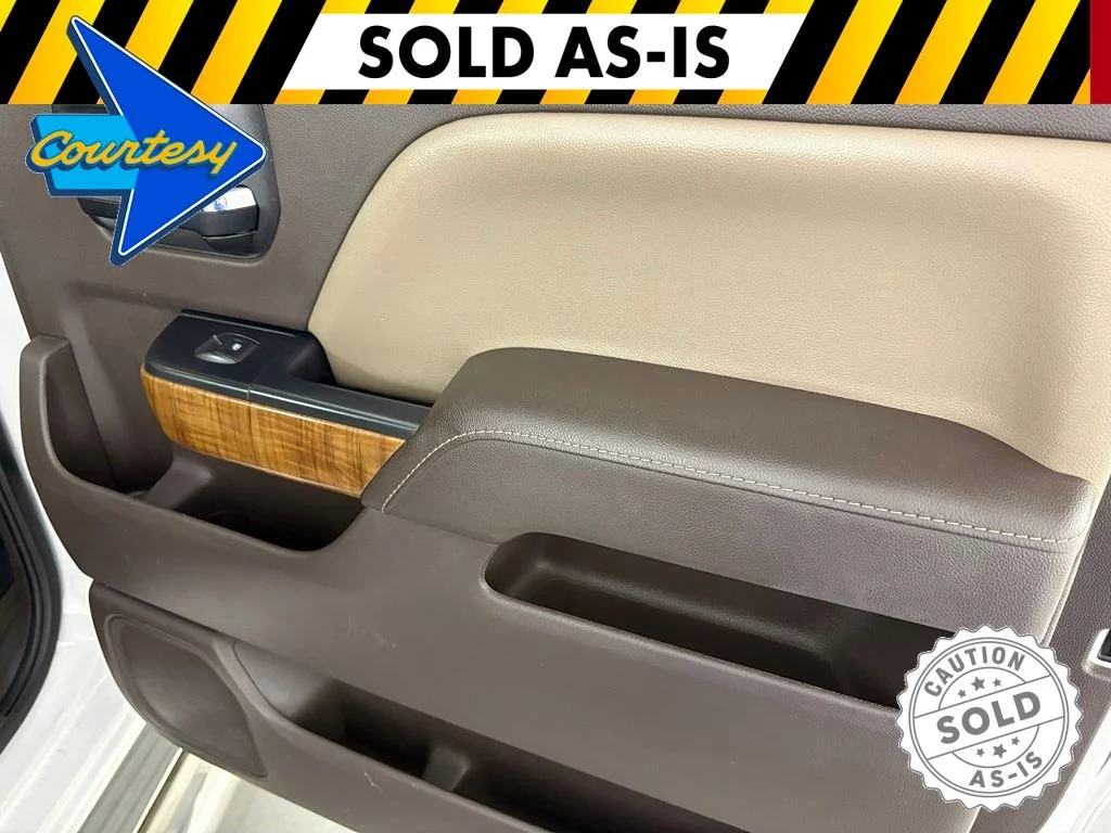 Used 2017 White GMC SLT image 39