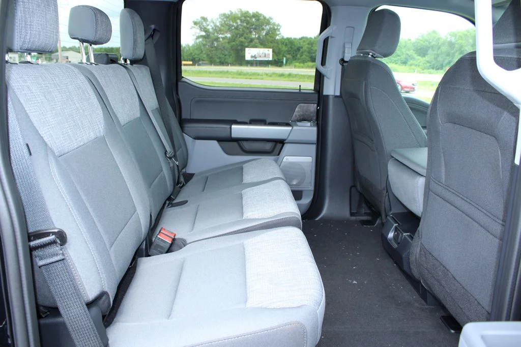 New 2026 Agate Black Metallic Ford F-250® XLT image 19