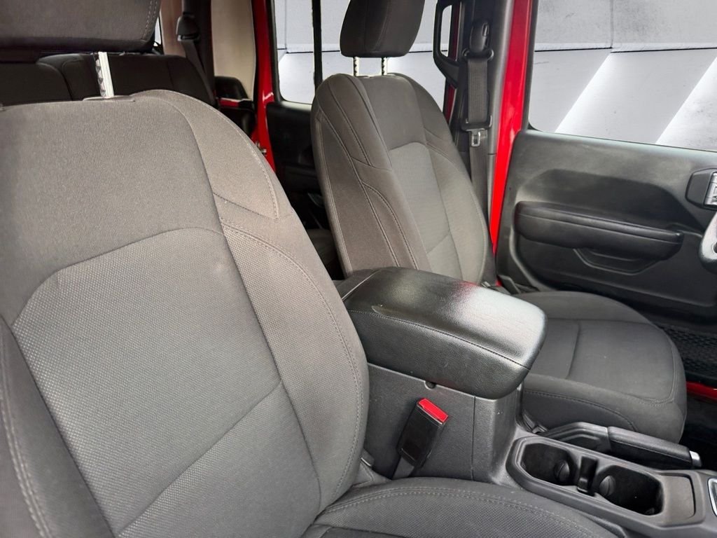 Used 2023 Red Jeep Sport image 23