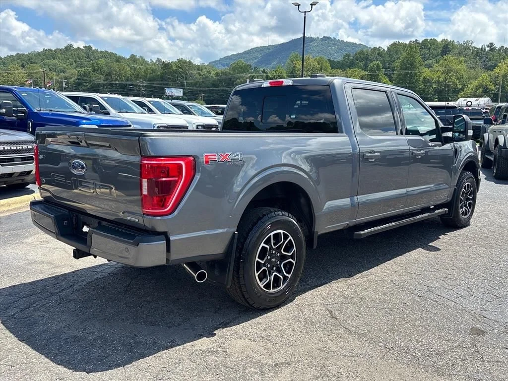 Used 2023 Gray Ford XLT image 8