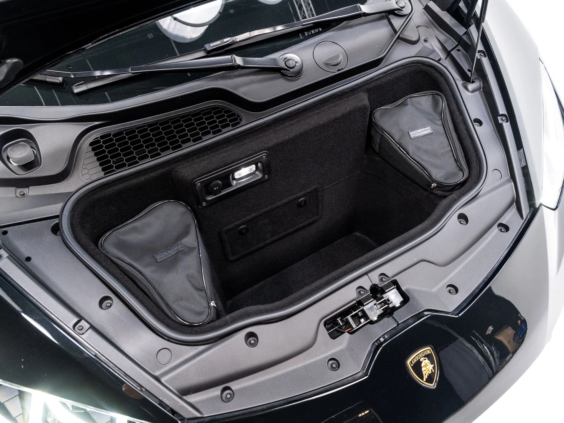 Used 2018 Nero Noctis Lamborghini LP610-4 image 39