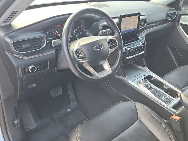 Used 2023 Silver Ford Limited image 17