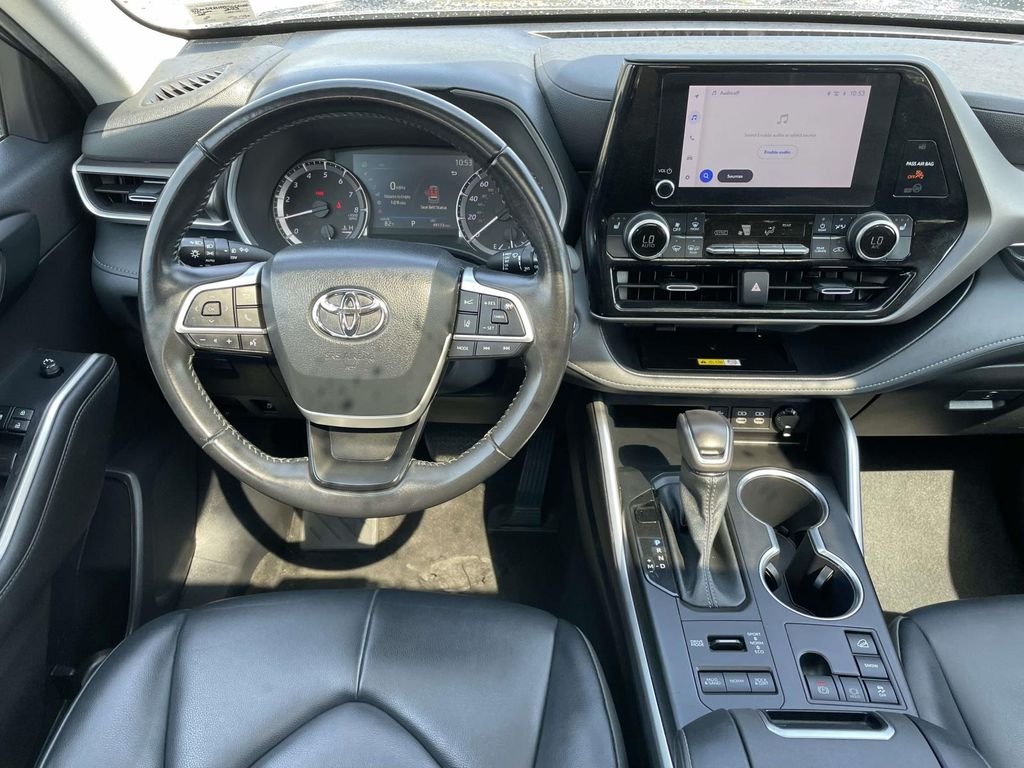 2023 Toyota Highlander XLE - Photo 24