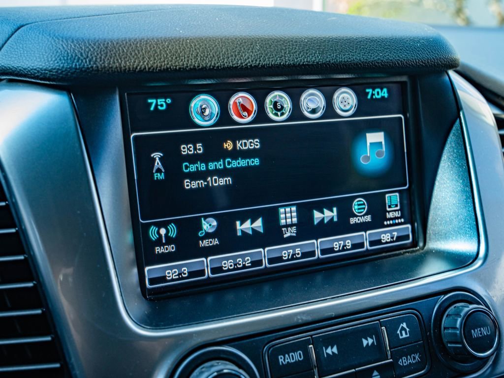 Used 2020 Black Chevrolet Premier image 25