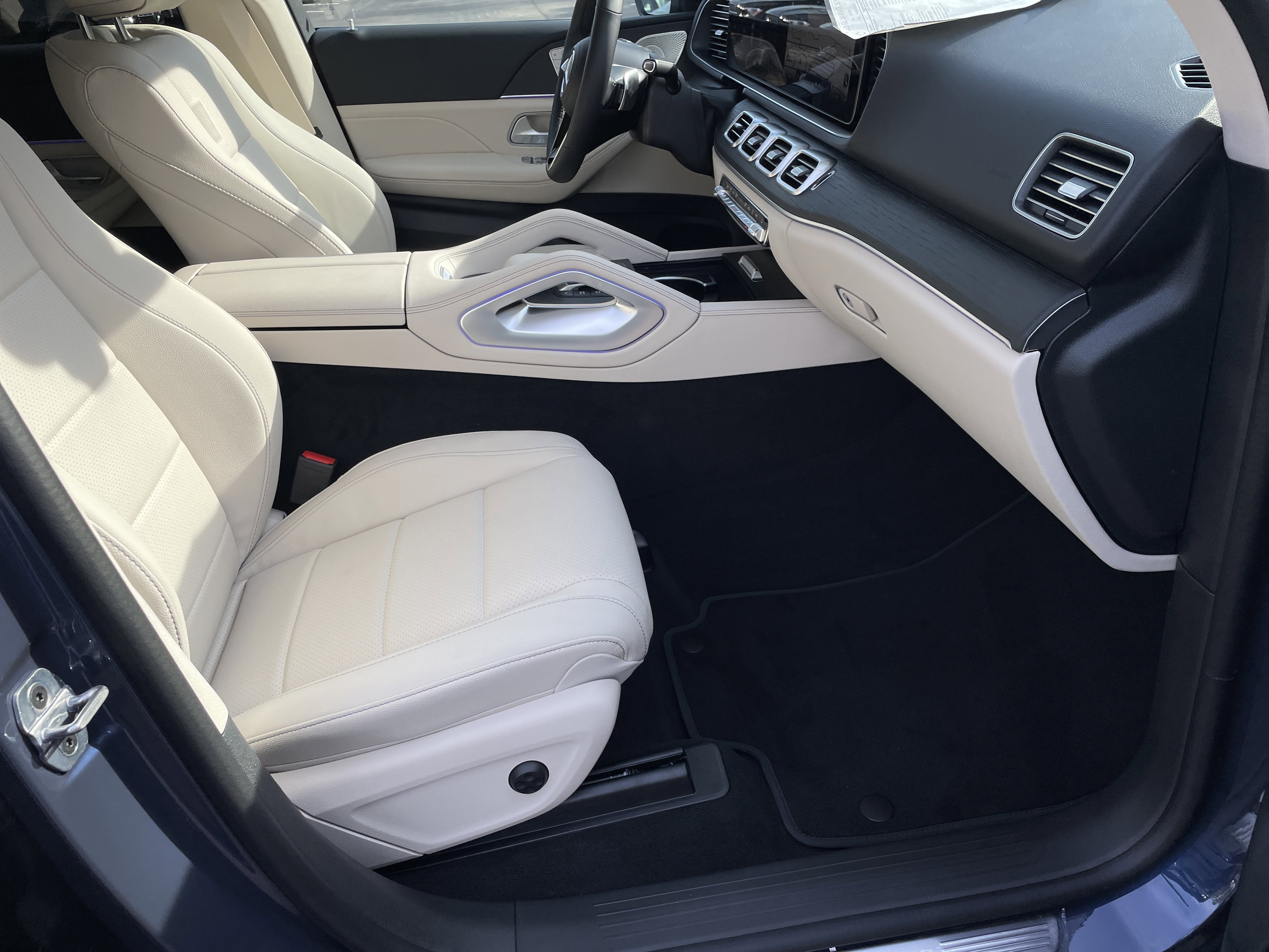 New 2026 Twilight Blue Metallic Mercedes-Benz GLE 350 4MATIC® SUV image 43