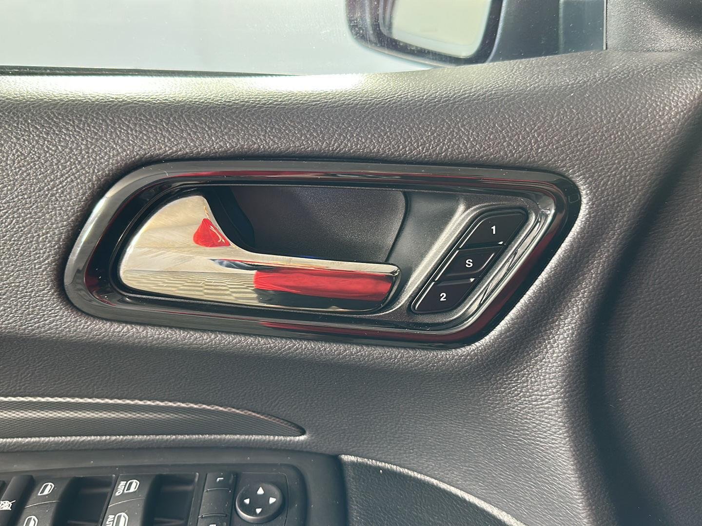 Used 2025 Vapour Grey Dodge R/T image 9