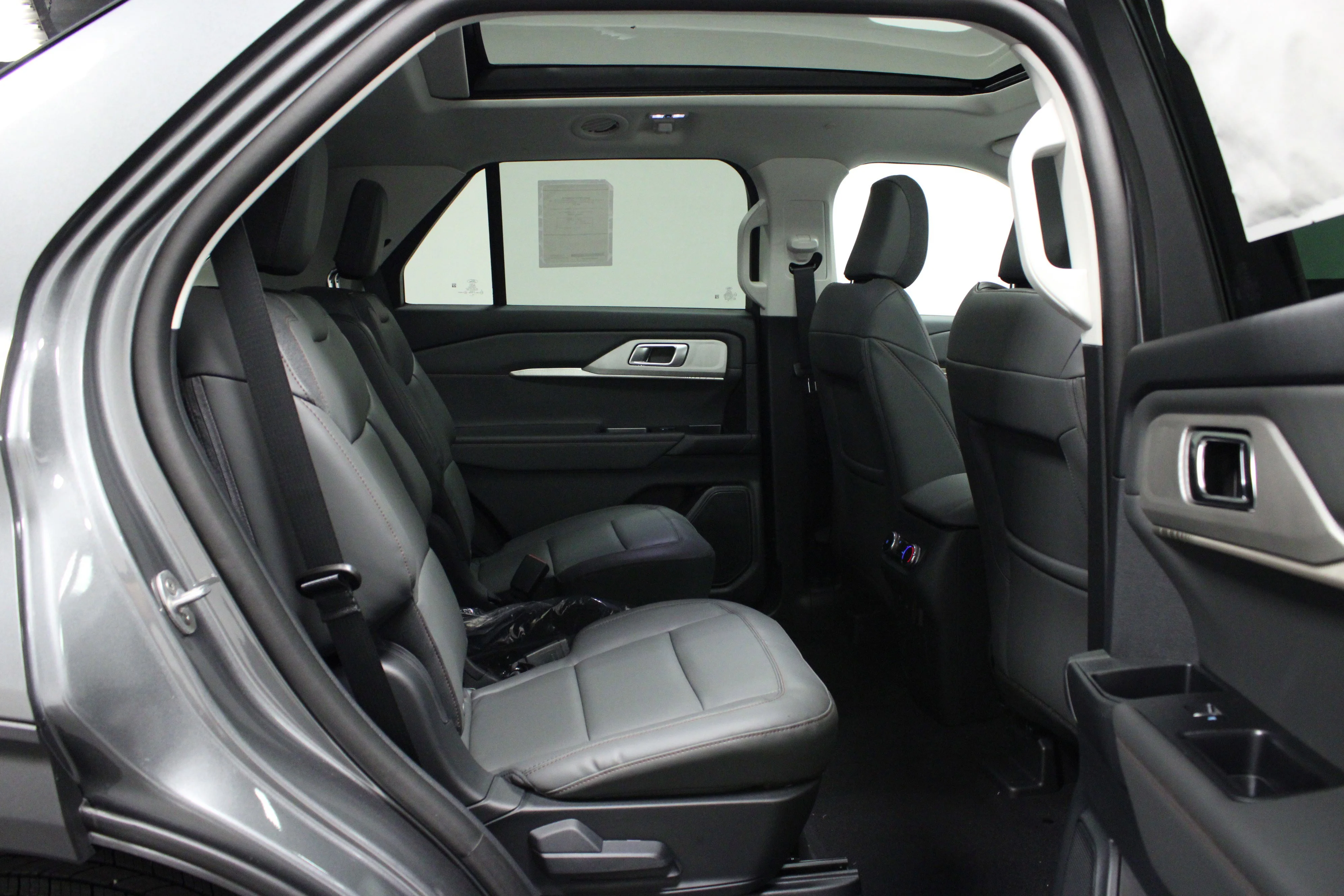 New 2026 Carbonized Gray Metallic Ford Active image 16