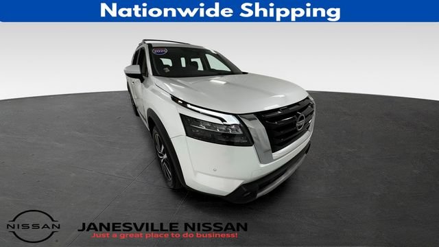 2025 Nissan Pathfinder Platinum 4WD's photo
