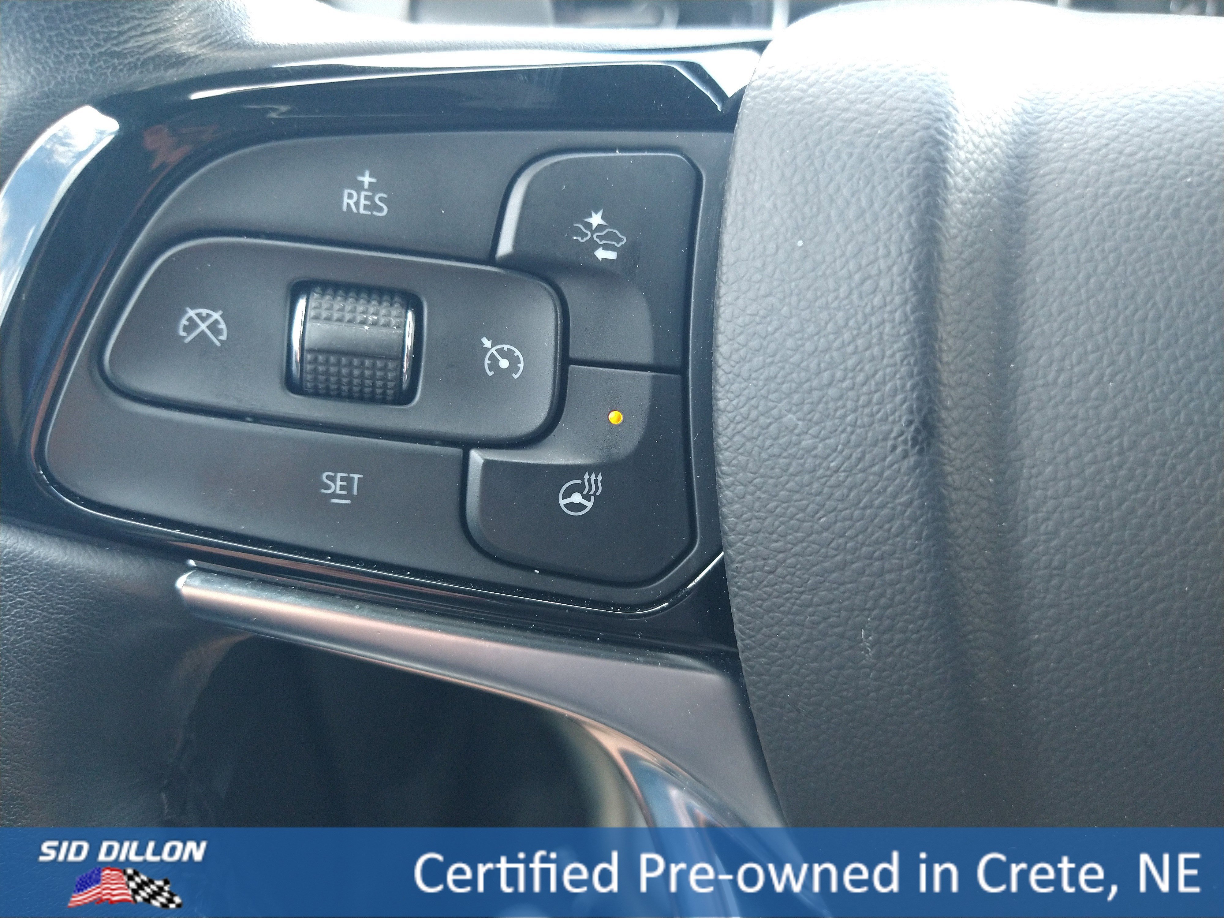 Used 2024 Summit White Buick Essence image 9