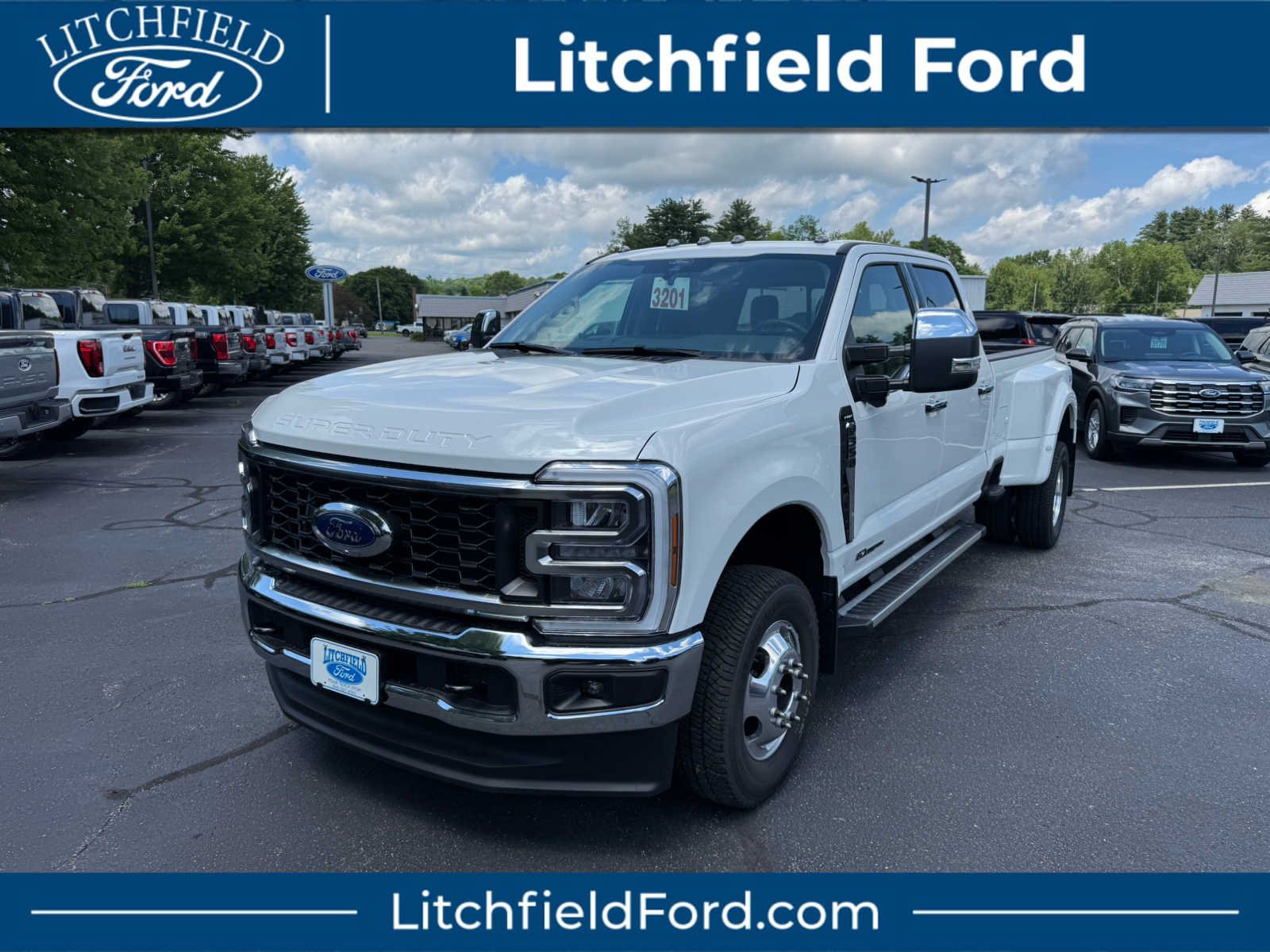2026 Ford Super Duty F-350 DRW LARIAT