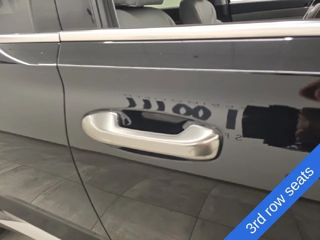 Used 2025 Abyss Black Pearl Hyundai SEL image 8