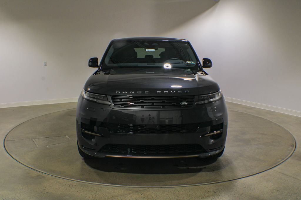 New 2026 Carpathian Grey Land Rover Dynamic SE image 2