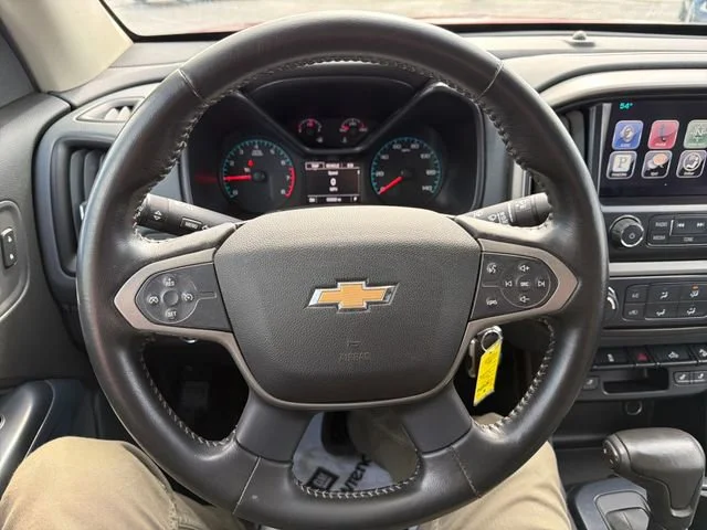 Used 2015 RED ROCK METALLIC Chevrolet 4WD Z71 image 21