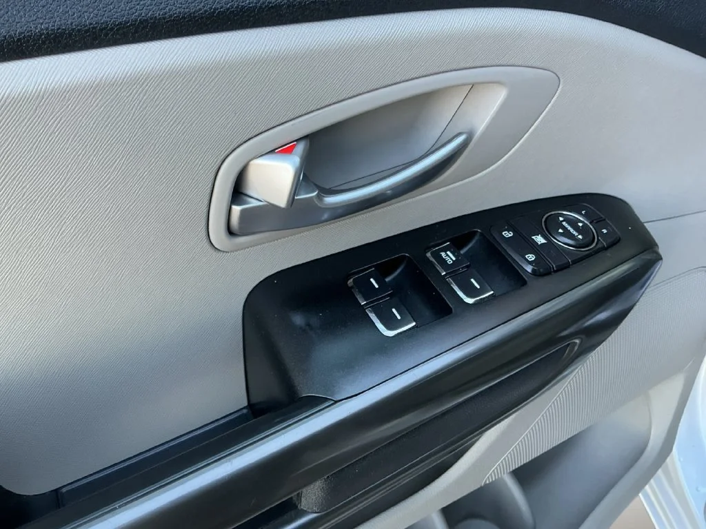 Used 2020 Silver Kia LX image 14