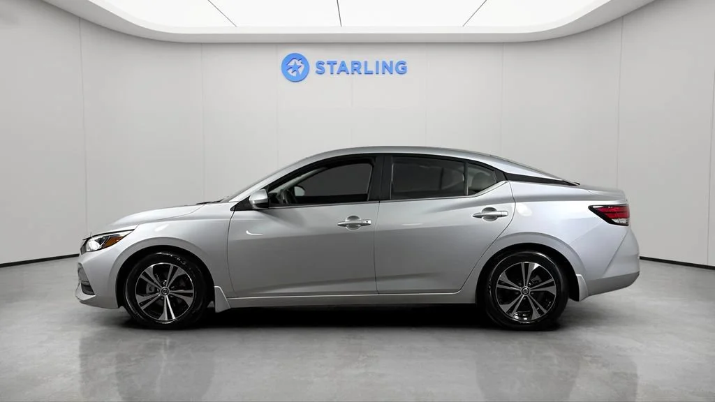 Used 2022 Silver Nissan SV Xtronic CVT image 3