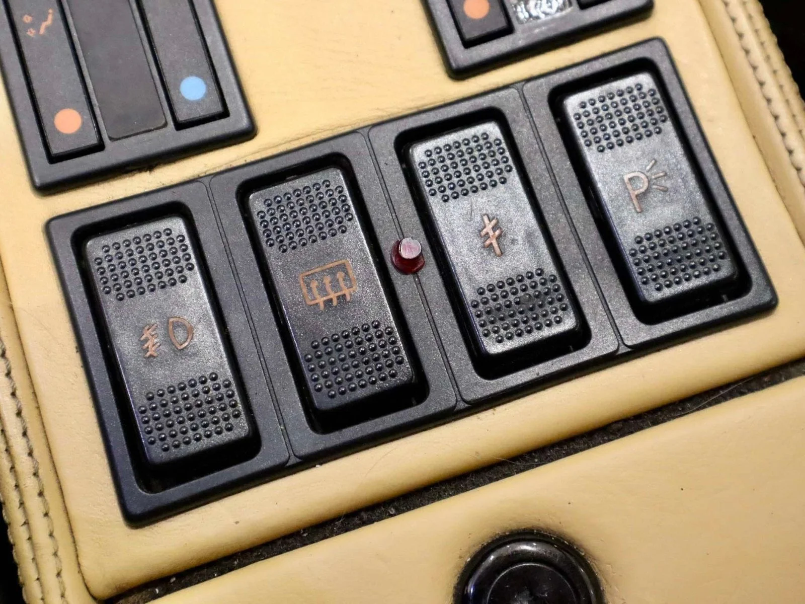 Used 1986  Ferrari  image 35
