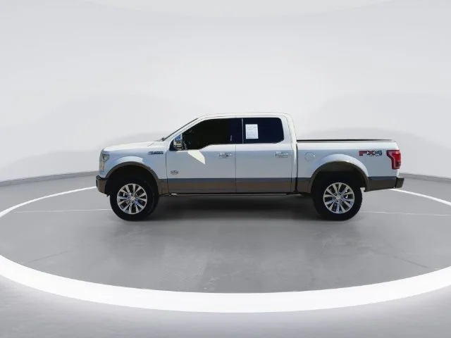 Used 2016  Ford King Ranch image 6