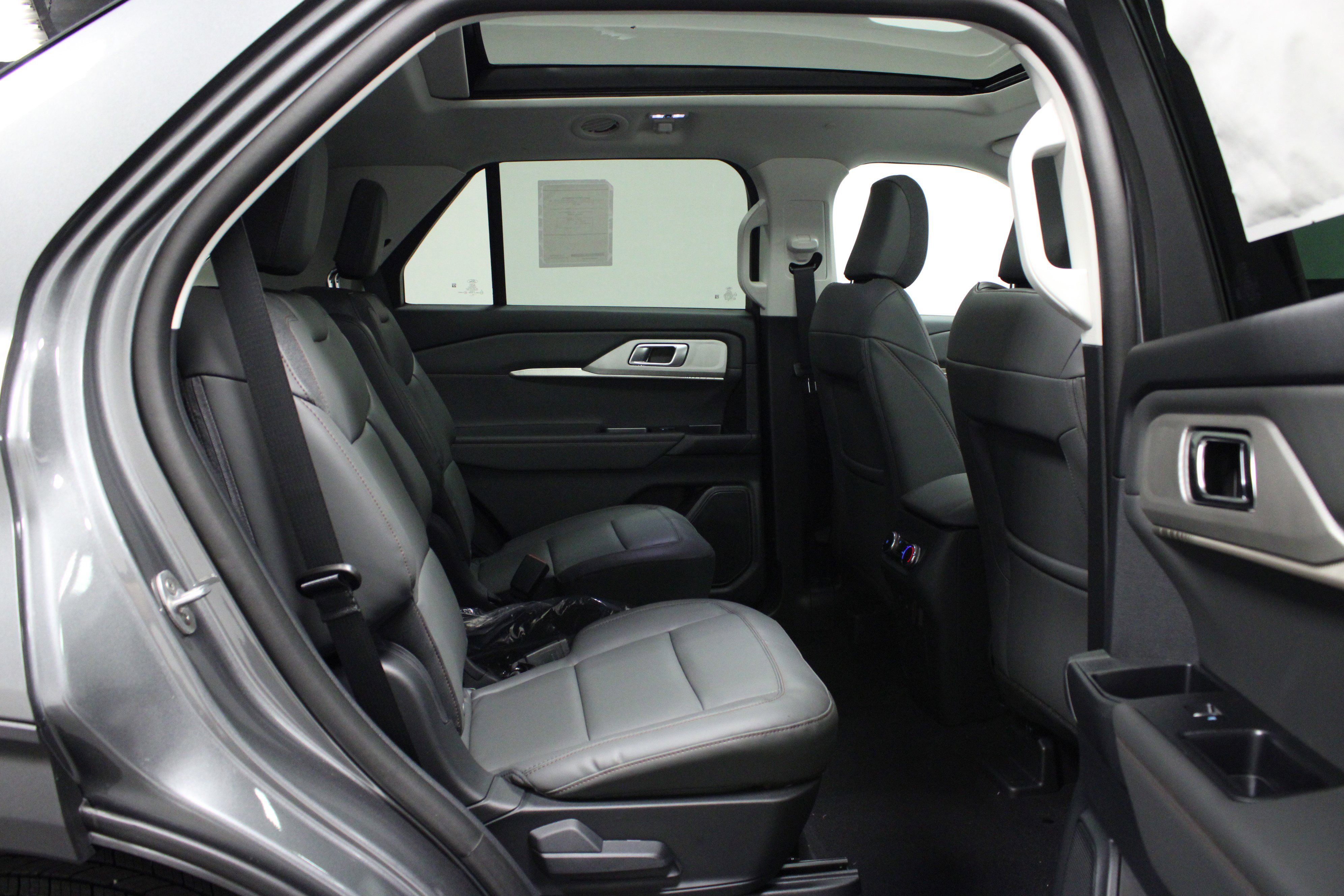 New 2026 Carbonized Gray Metallic Ford Active image 16