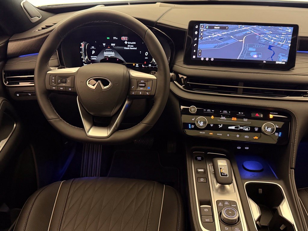 New 2027 2T RAD WHT INFINITI Autograph AWD image 29