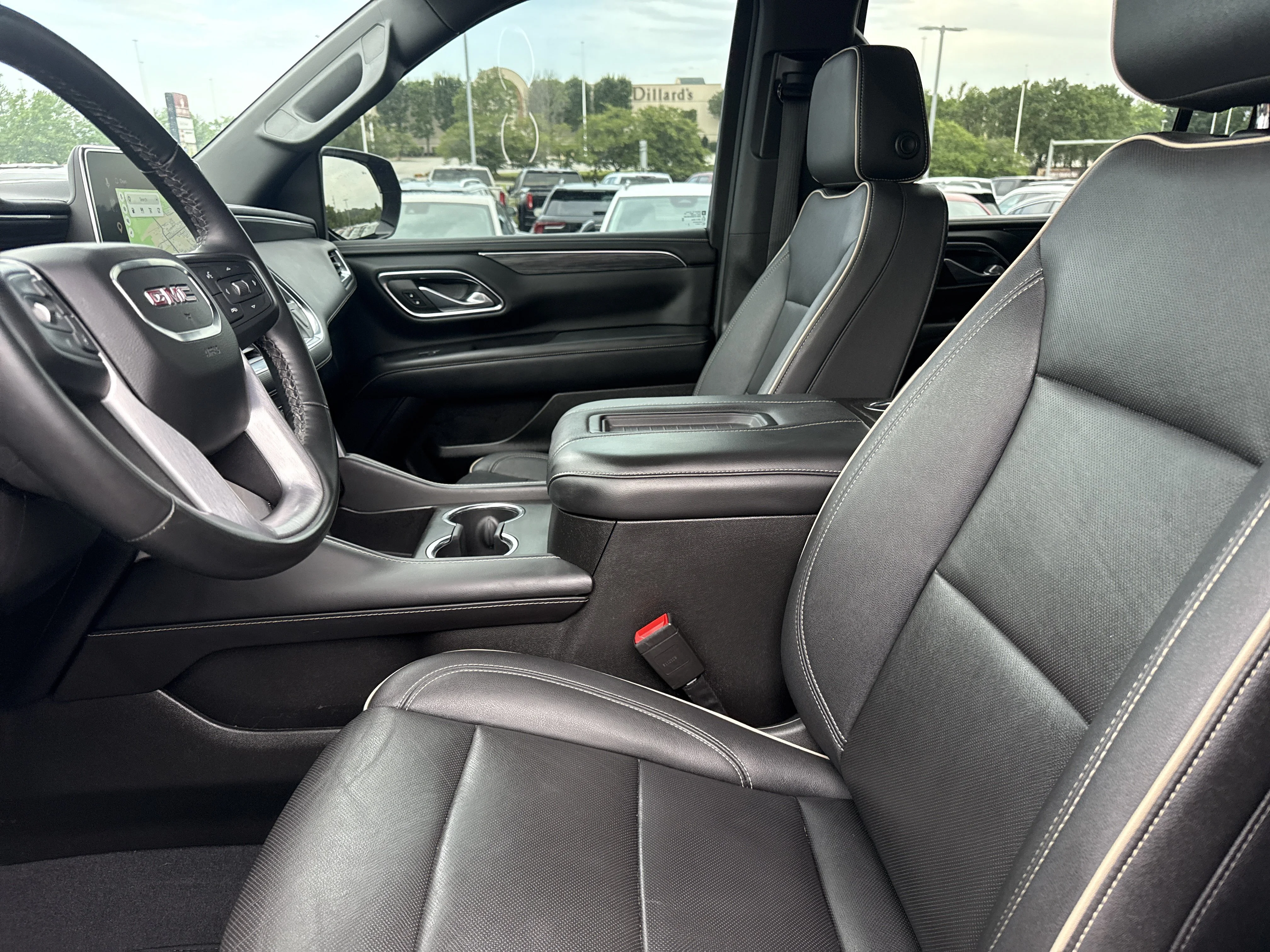 Used 2023 Onyx Black GMC SLT 4WD image 5