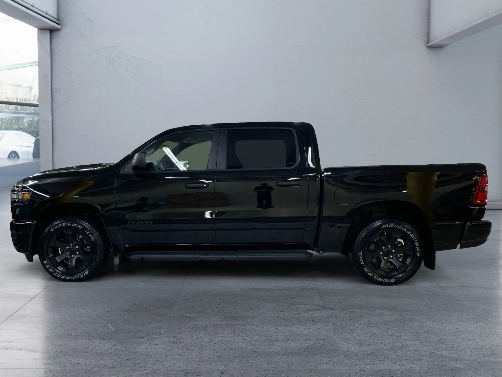 New 2026 Diamond Blk Crystal Pearl Ram Express image 2