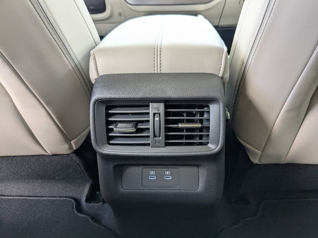 2025 Nissan Murano SL - Photo 15