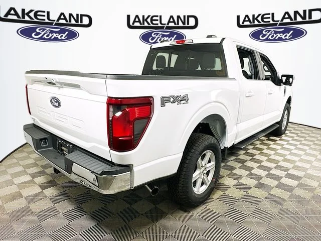 New 2026 White Ford XLT image 3
