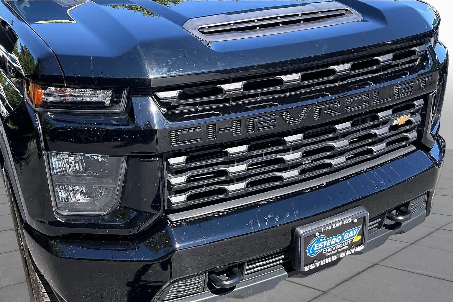Used 2020 Black Chevrolet Custom image 29
