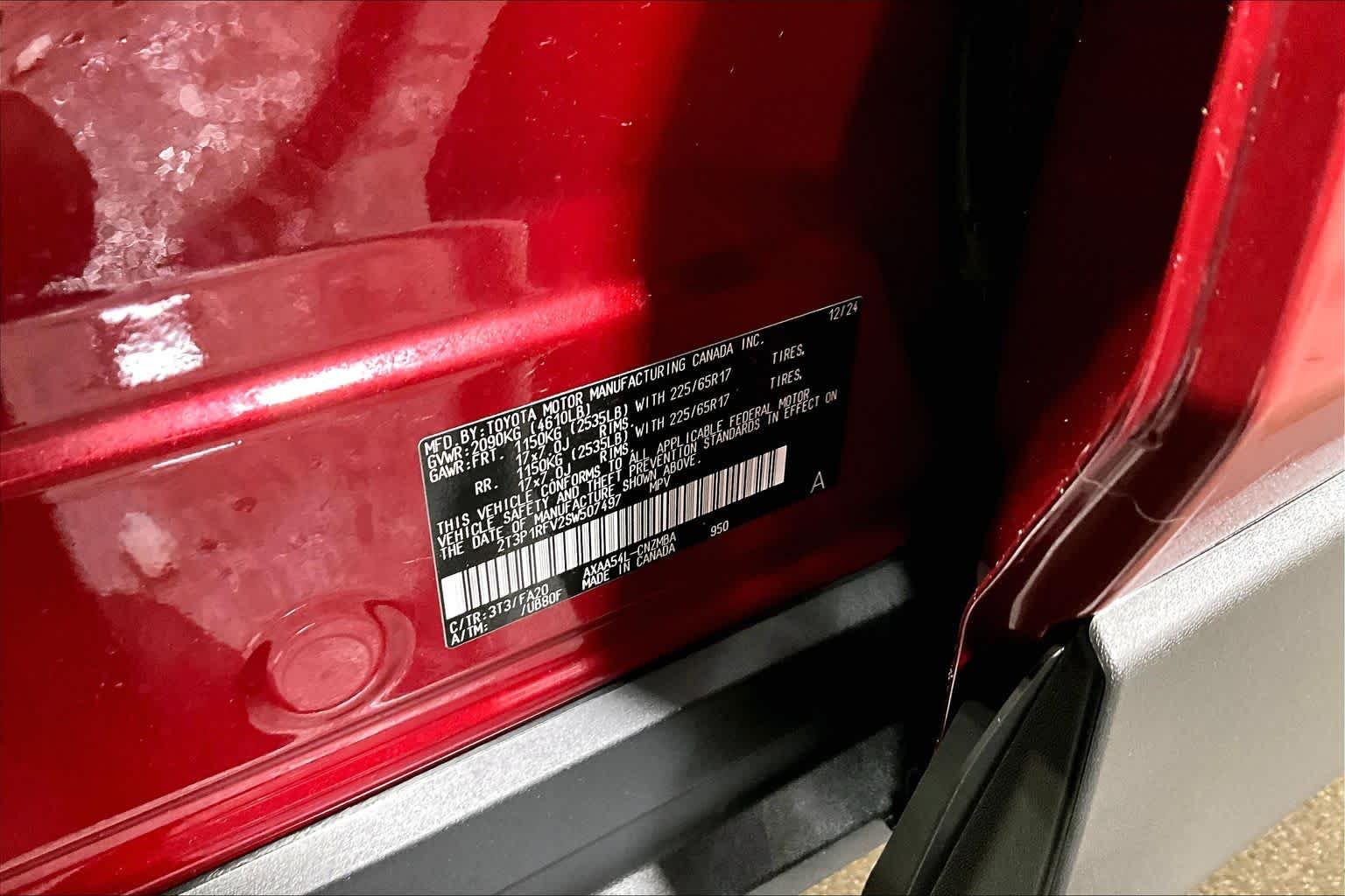 Used 2025 Ruby Flare Pearl Toyota XLE image 37