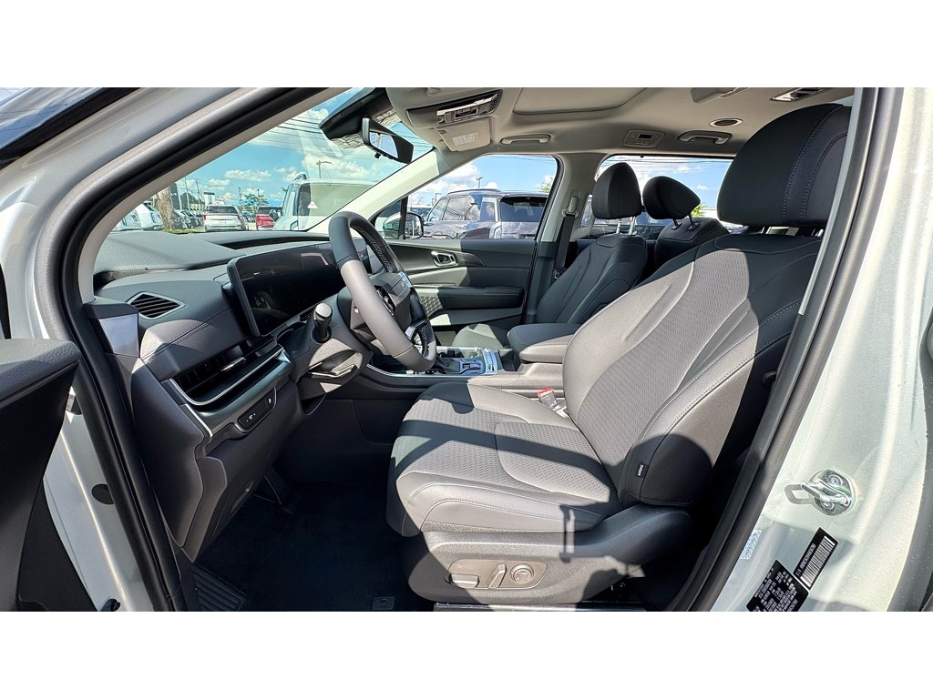 New 2027 Ivory Silver Kia SX image 7