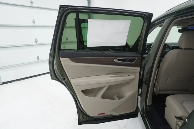 New 2026 Avocado Green Pearl Volkswagen 2.0T SEL image 18
