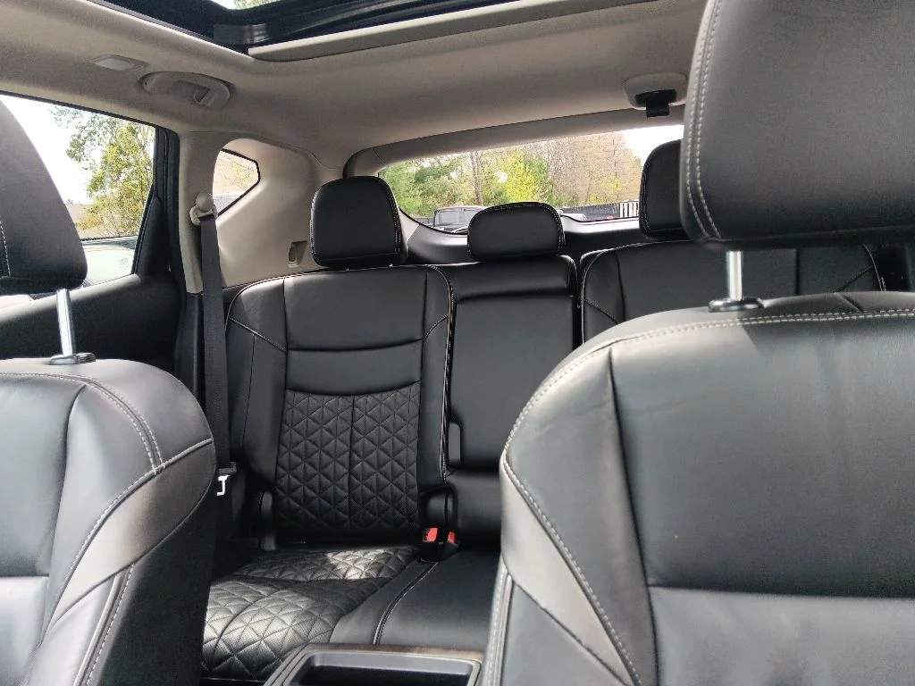 Used 2020 Pearl White Tricoat Nissan Platinum image 30
