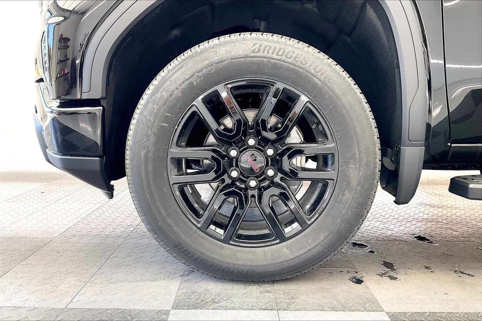 New 2026 Onyx Black GMC Elevation image 14