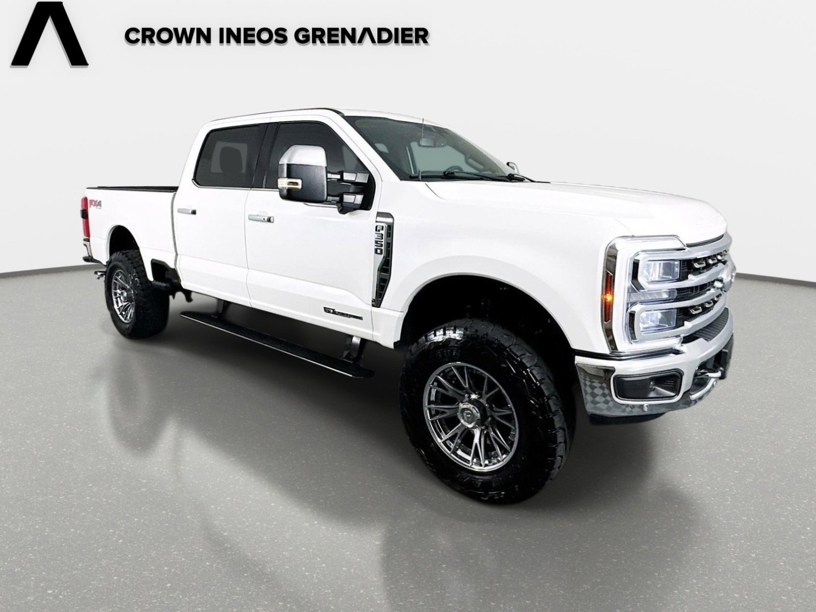 Used 2024 White Metallic Ford King Ranch image 3