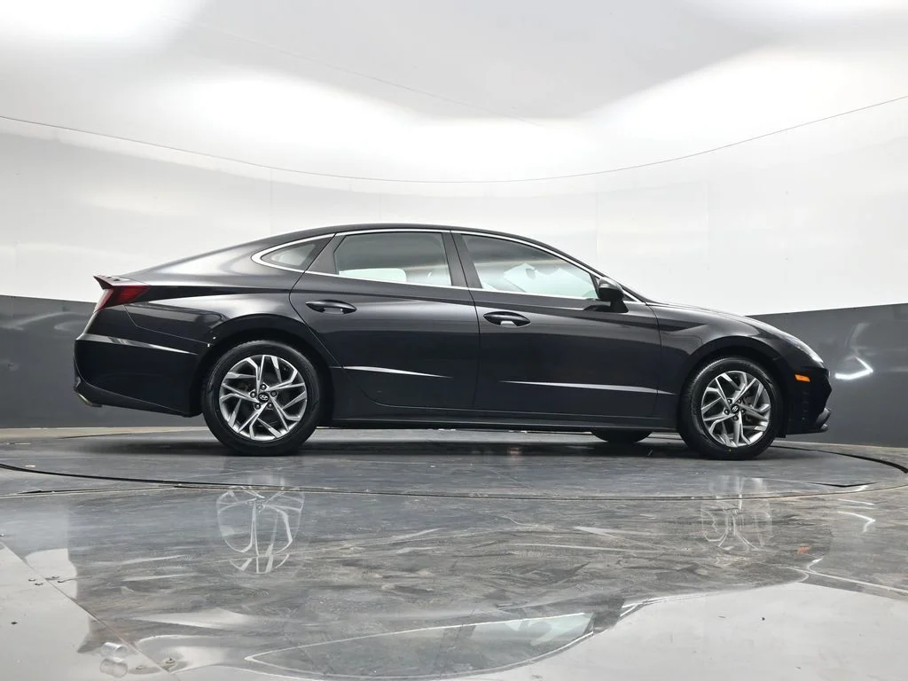 Used 2023 Blue Hyundai SEL image 37