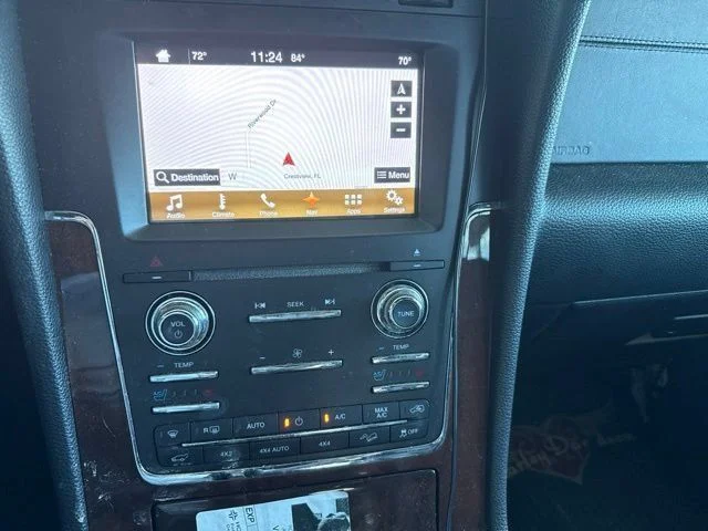 Used 2016 Black Lincoln Select image 4