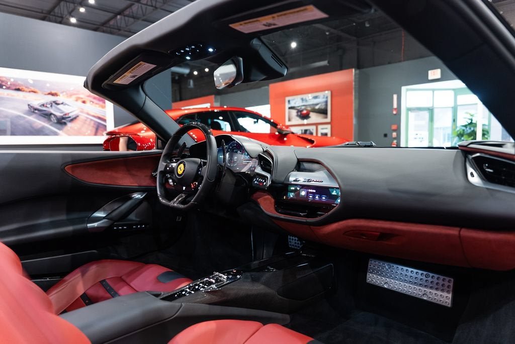 Certified Used 2022 Rosso Mugello Ferrari Base image 40
