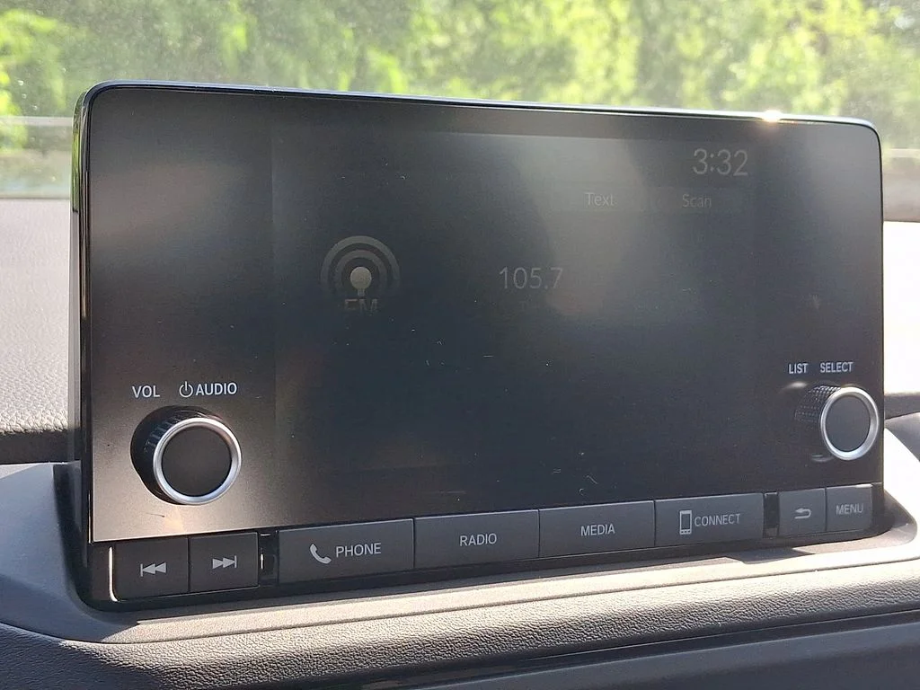 Certified Used 2025  Honda SE image 17