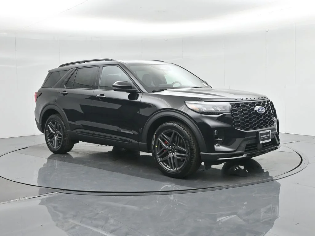 New 2026 Agate Black Metallic Ford ST image 9
