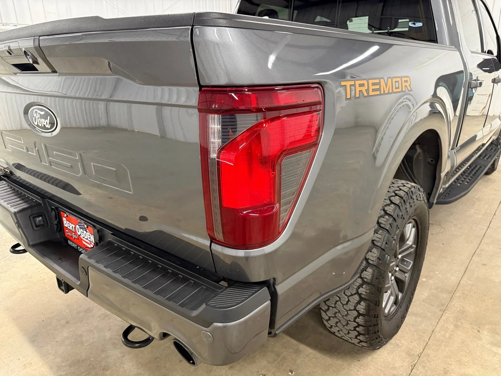 Used 2025 Gray Ford Tremor image 8
