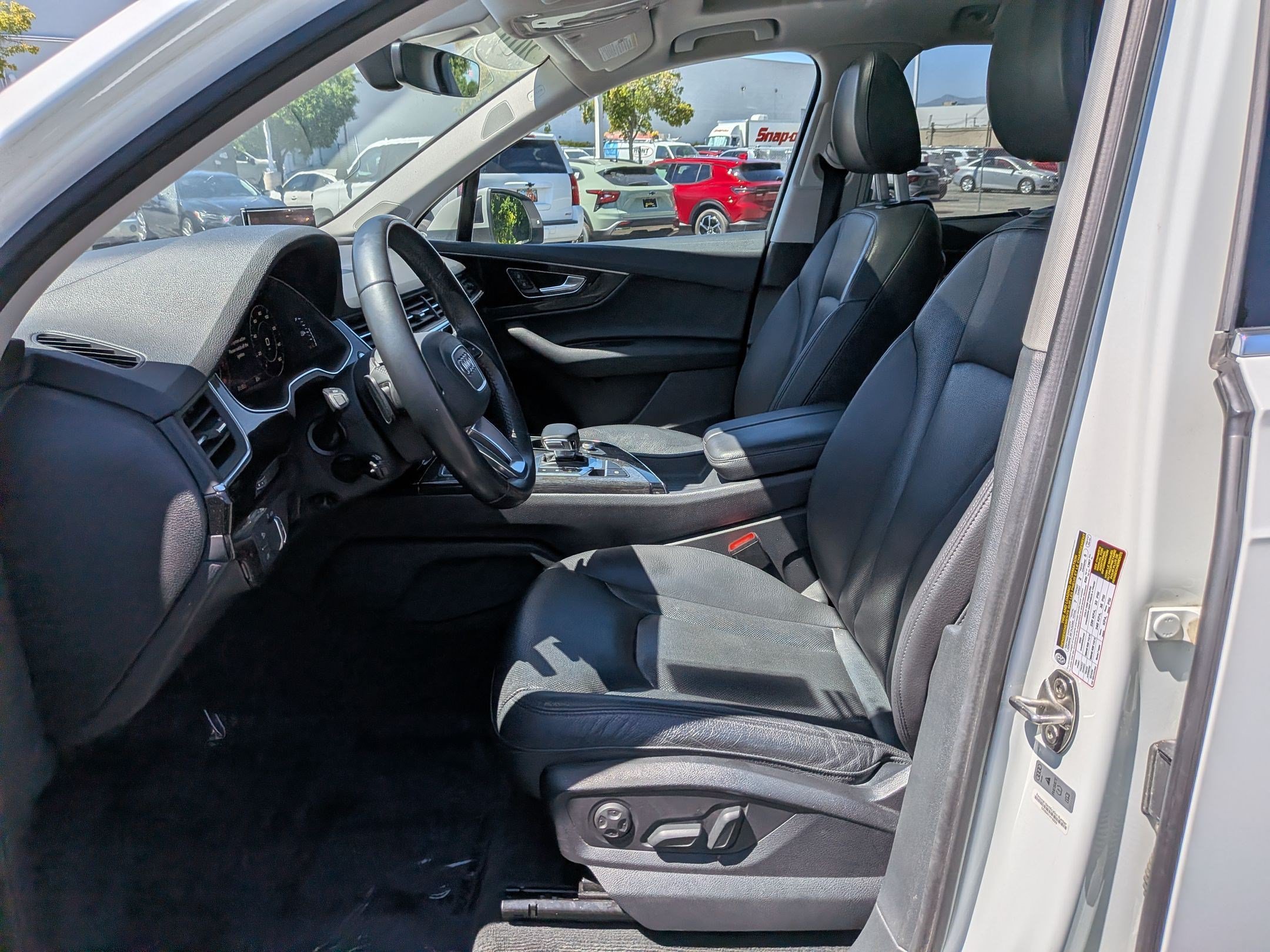 Used 2018 White Audi 3.0T Premium image 26