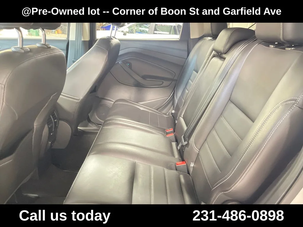 Used 2014 Silver Ford Titanium image 24