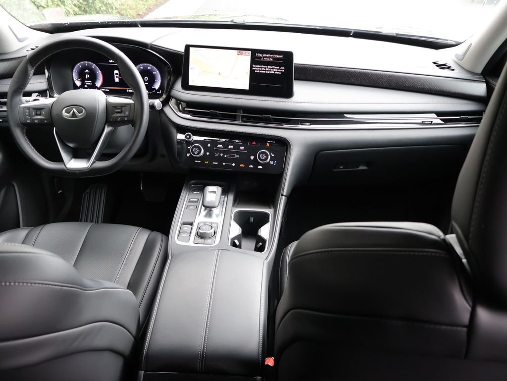 Used 2025 Graphite Shadow INFINITI Sensory image 15